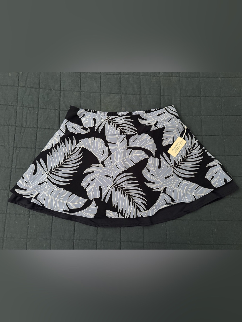 TOMMY BAHAMA BLUE TROPICAL PALM PRINT SKORT LARGE NWT